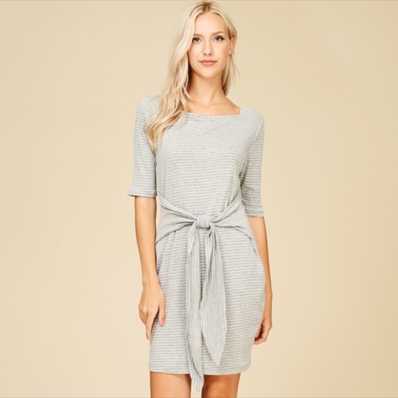 Sale❗️NWT GRAY & WHITE KNOT FRONT DRESS - Picture 4 of 5